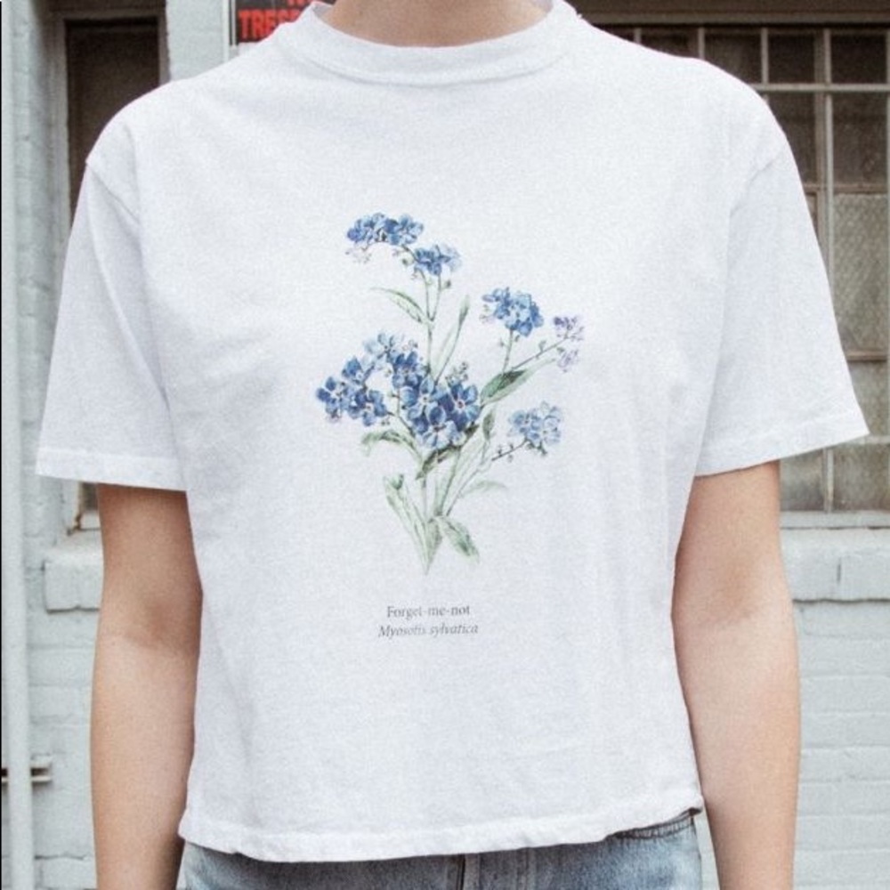 🦋sold🦋Brandy Melville top